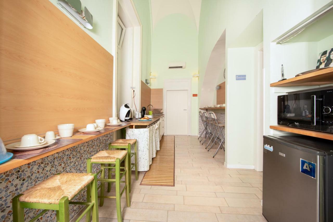 Experience 2* Naples